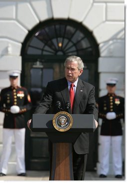 President Bush honors military spouses on the South Lawn of the White House at a ceremony celebrating Military Spouse Appreciation Day 2008